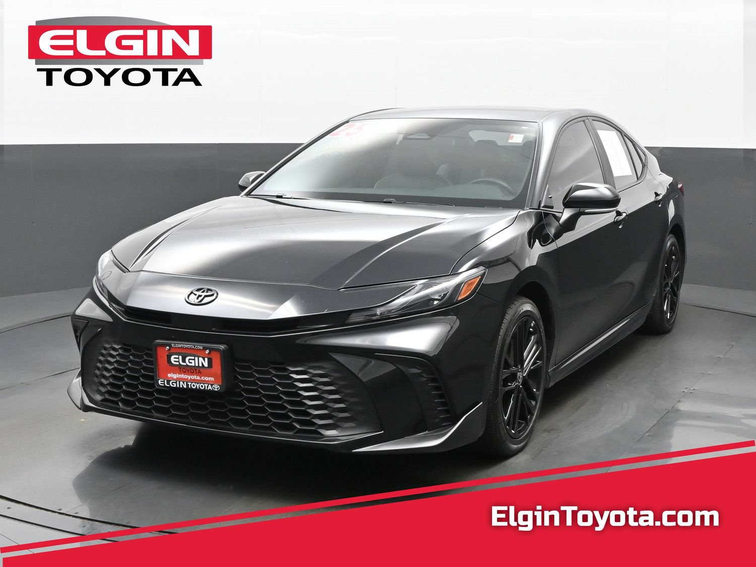 Used 2025 Toyota Camry SE