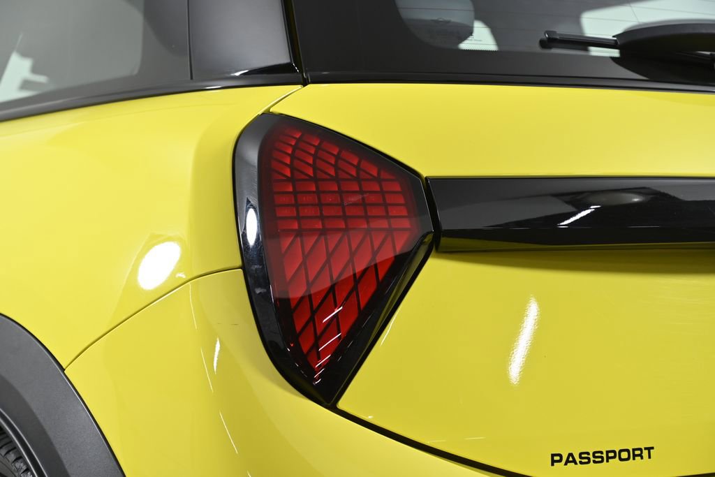 Certified 2025 MINI Cooper S image 7