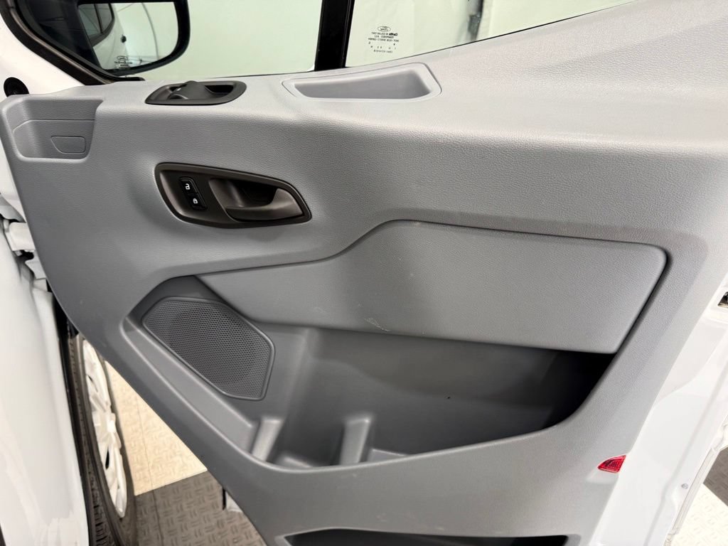 Used 2019 Ford Transit 150 148 Medium Roof RWD image 20