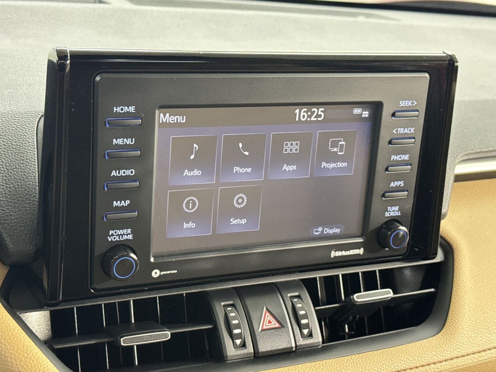 Used 2022 Toyota RAV4 XLE Premium AWD/4WD image 30
