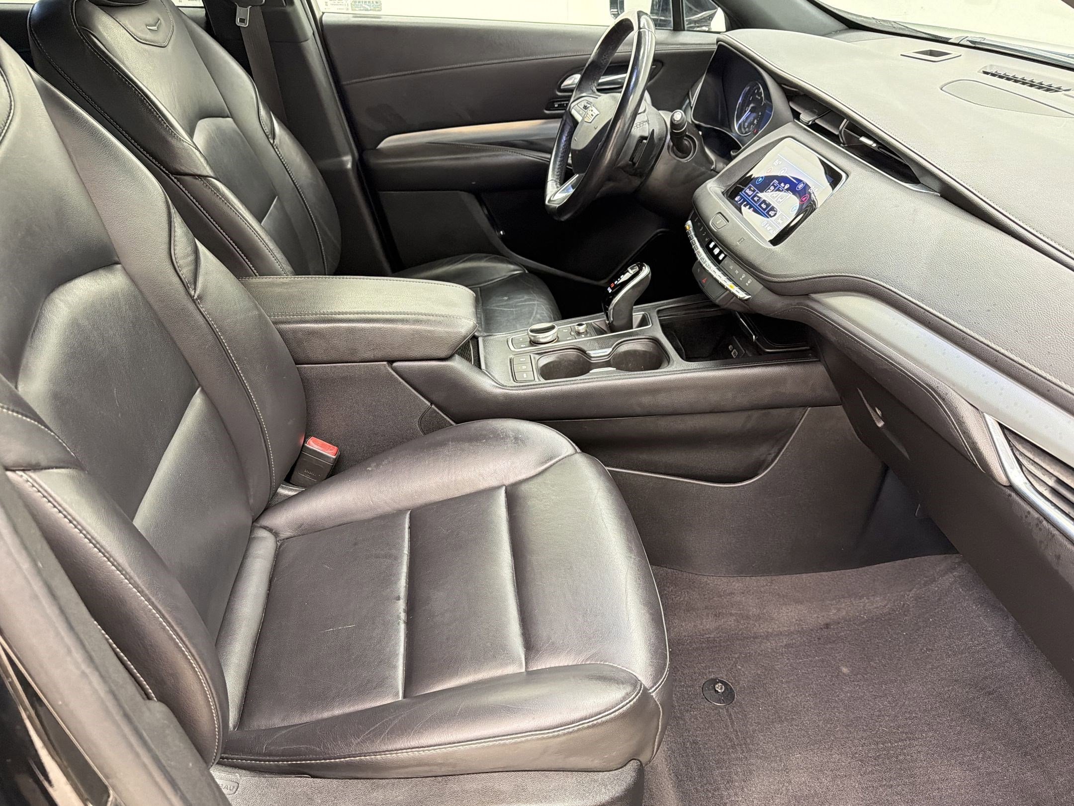 Used 2020 Cadillac XT4 Premium Luxury image 26