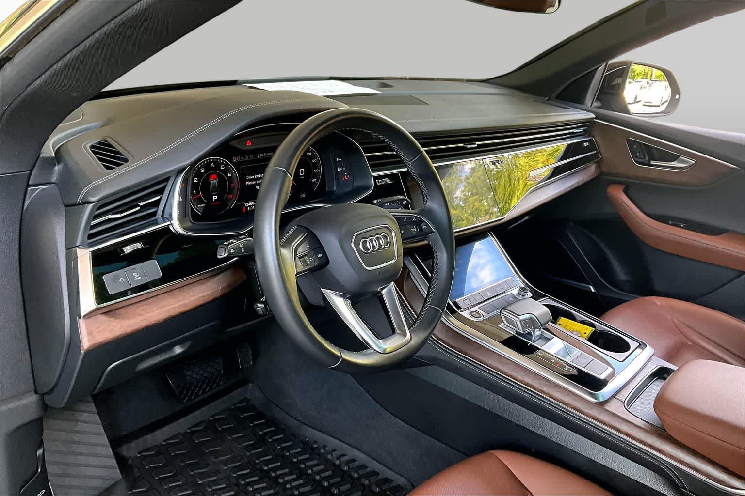 Used 2024 Audi Q8 Premium Plus w/ Premium Plus Package AWD/4WD image 18