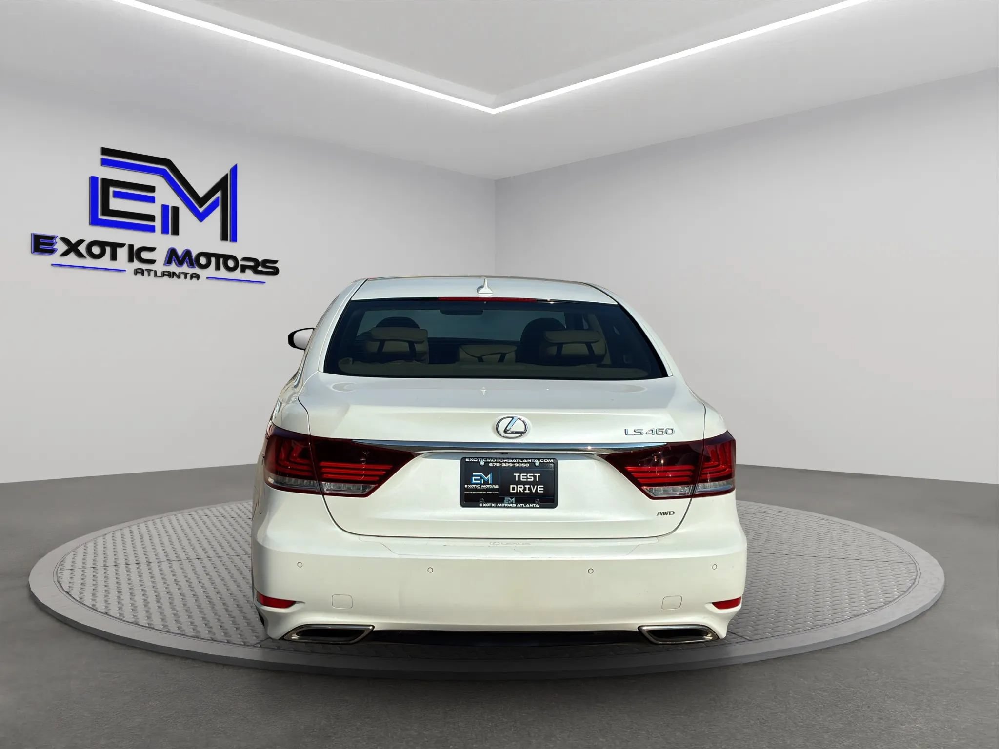 Used 2013 Lexus LS 460 AWD w/ Comfort Pkg image 4