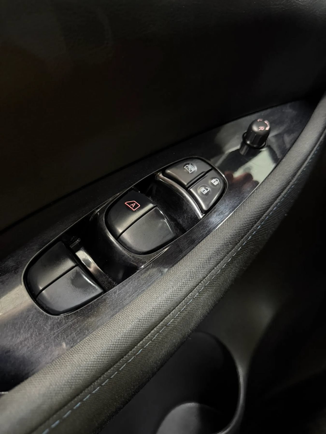 Used 2018 Nissan Leaf SV w/ SV Technology Package FWD image 27