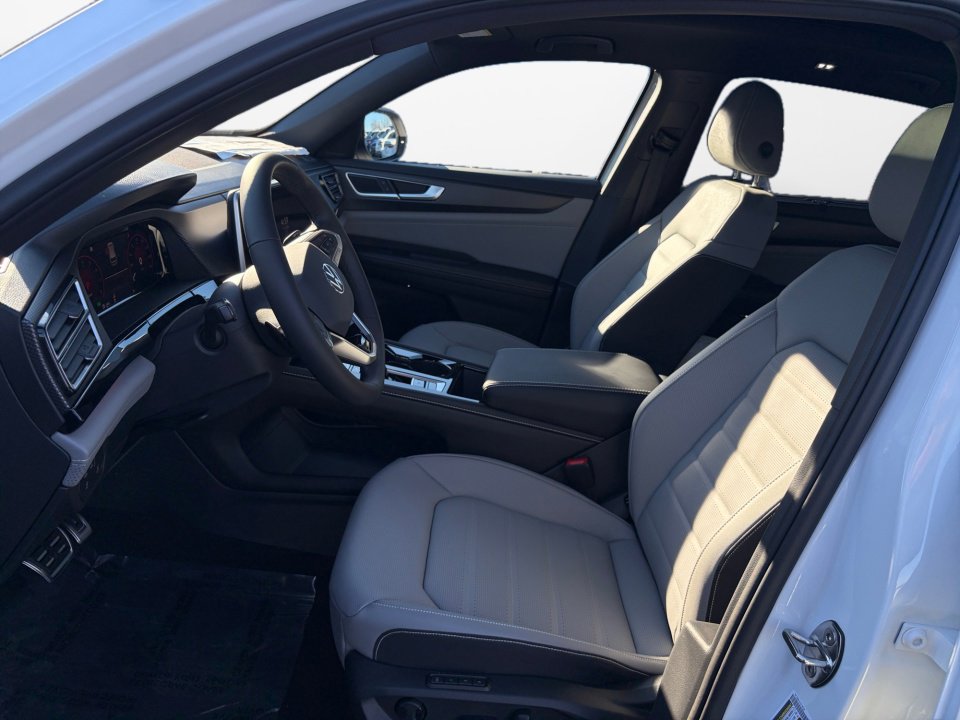 New 2026 Volkswagen Atlas Cross Sport SEL R-Line image 9