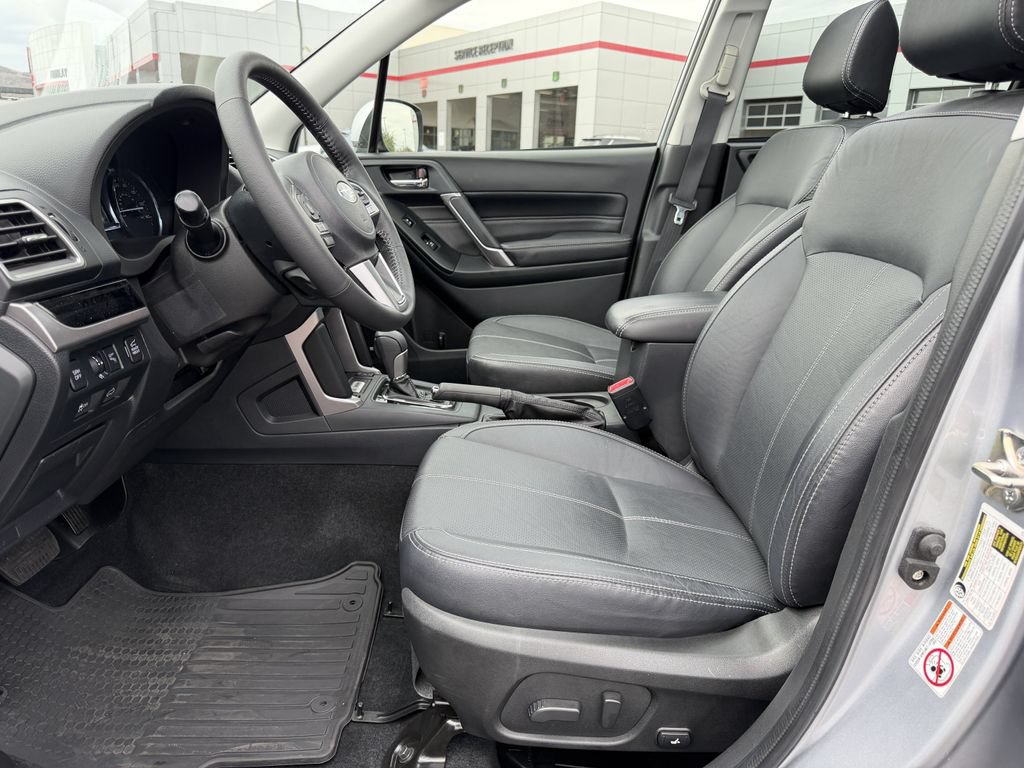 Used 2017 Subaru Forester 2.5i Touring AWD/4WD image 6