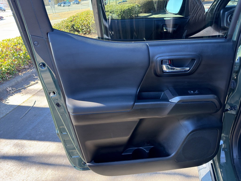 Used 2021 Toyota Tacoma TRD Sport image 32