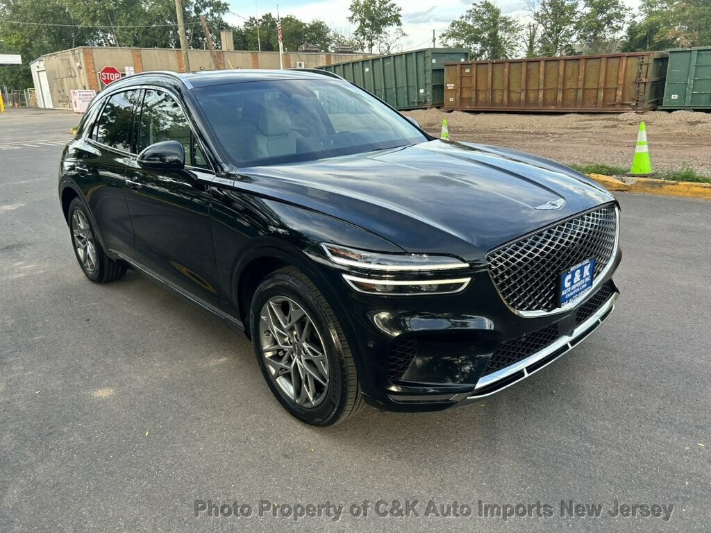 Used 2022 Genesis GV70 2.5T w/ Advanced Package AWD/4WD image 6
