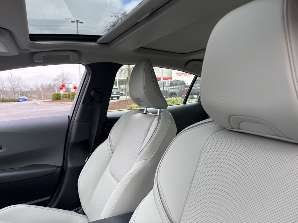 Used 2026 Toyota Prius Limited image 8