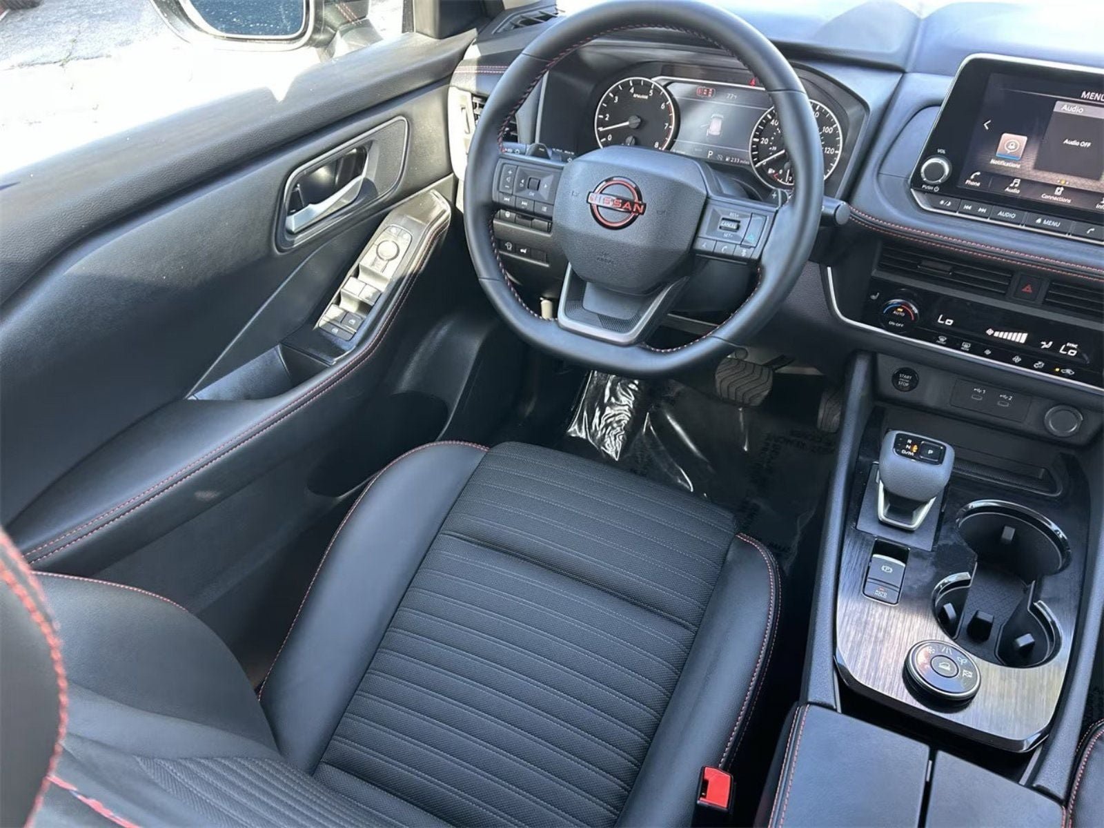 New 2026 Nissan Rogue SV AWD/4WD image 13