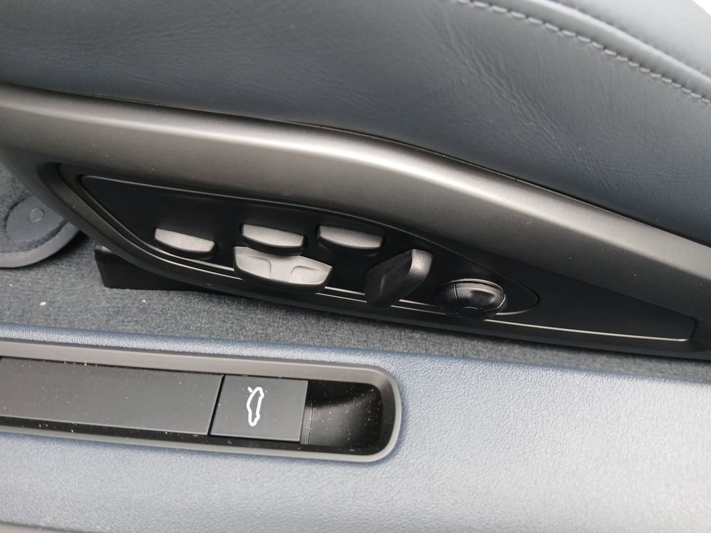 Certified 2026 Porsche 911 Carrera GTS image 15