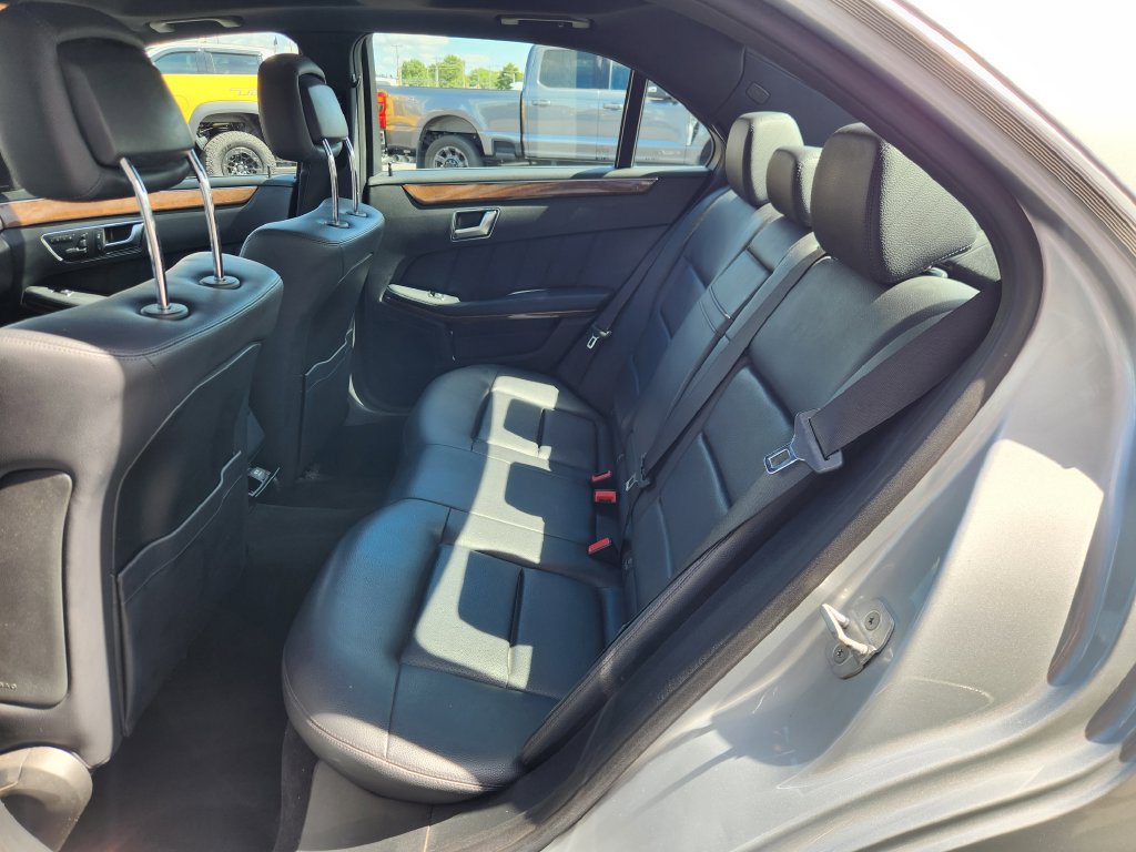 Used 2013 Mercedes-Benz E 350 4MATIC Sedan image 19