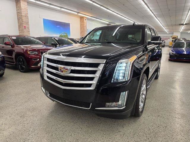 Used 2020 Cadillac Escalade Luxury AWD/4WD image 2