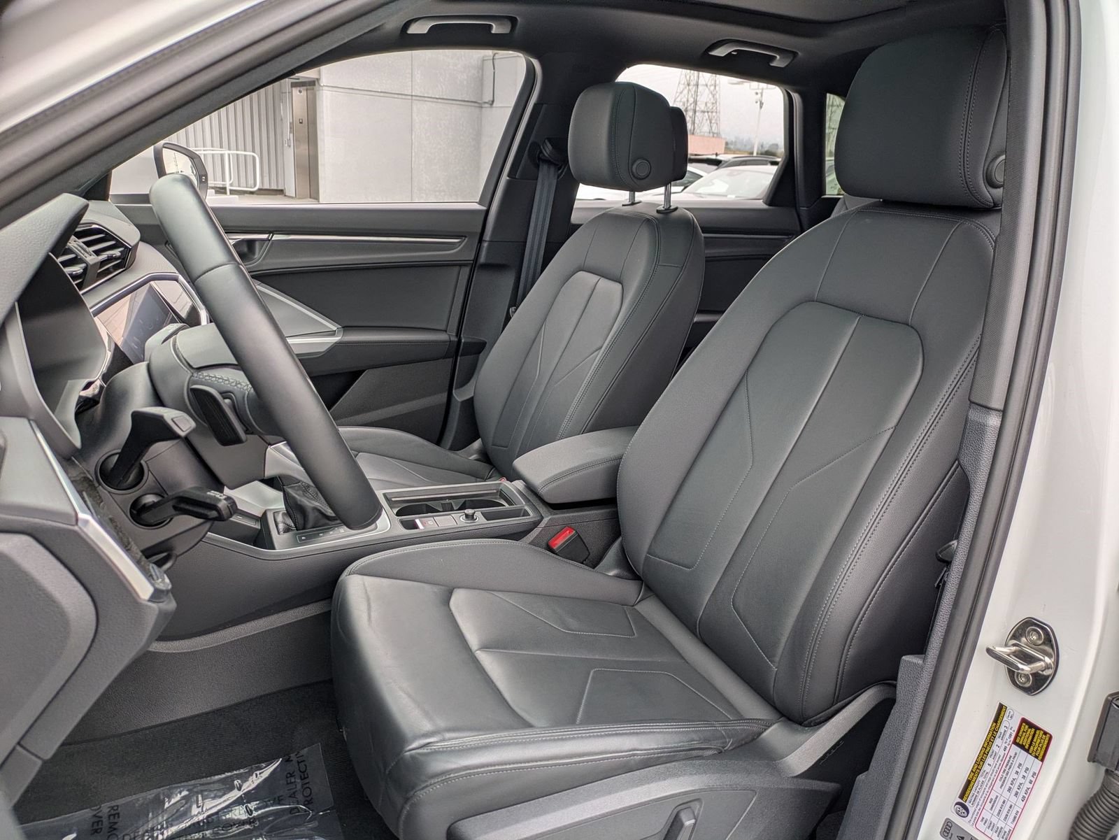 Used 2022 Audi Q3 2.0T Premium AWD/4WD image 29