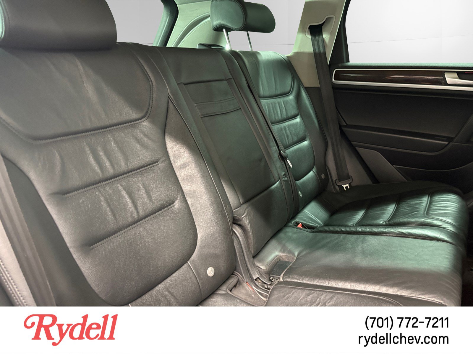 Used 2014 Volkswagen Touareg VR6 AWD/4WD image 17