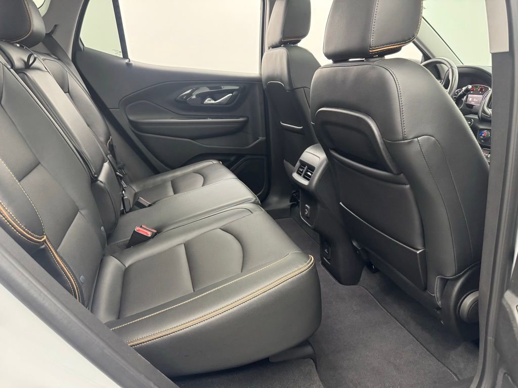 Used 2022 GMC Terrain AT4 w/ Infotainment Package II image 38