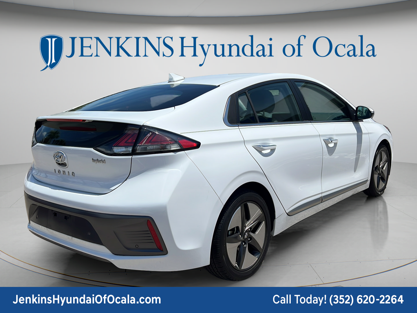 Certified 2021 Hyundai Ioniq Limited FWD image 3