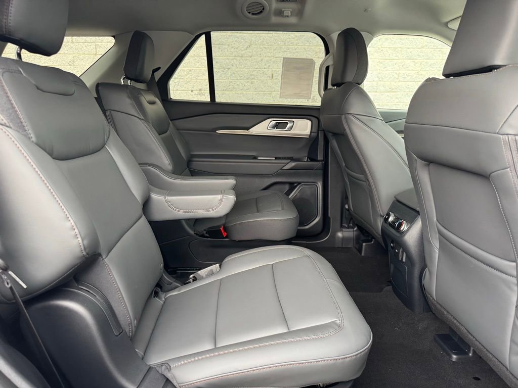 New 2026 Ford Explorer Active w/ Active Comfort Package image 19