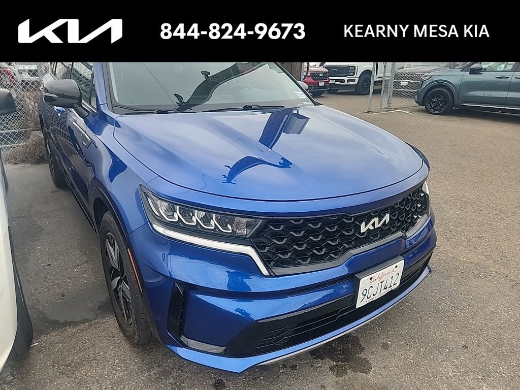 Certified 2022 Kia Sorento S FWD image 1