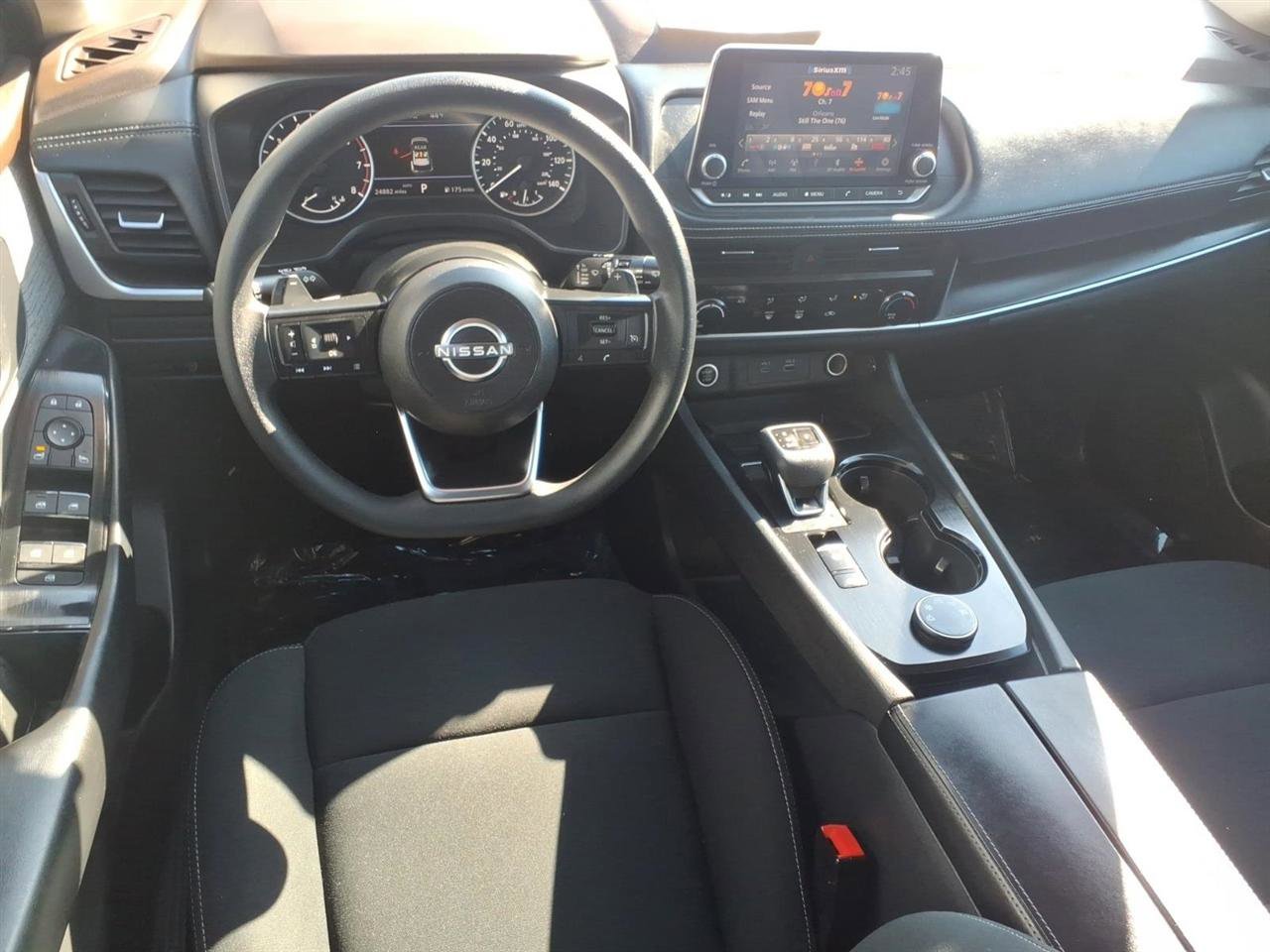 Used 2023 Nissan Rogue S image 9
