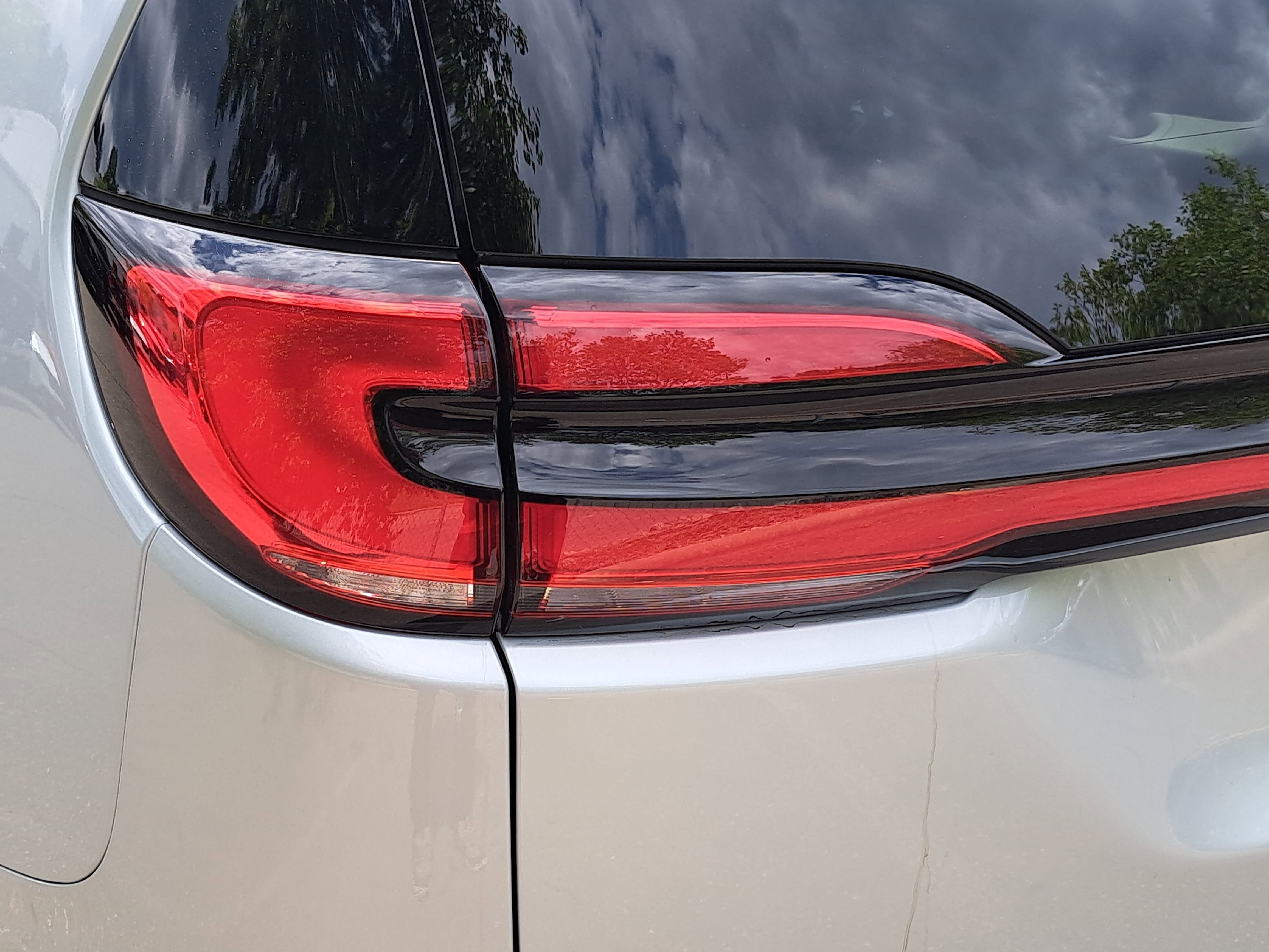 Used 2024 Chrysler Pacifica Touring-L FWD image 34