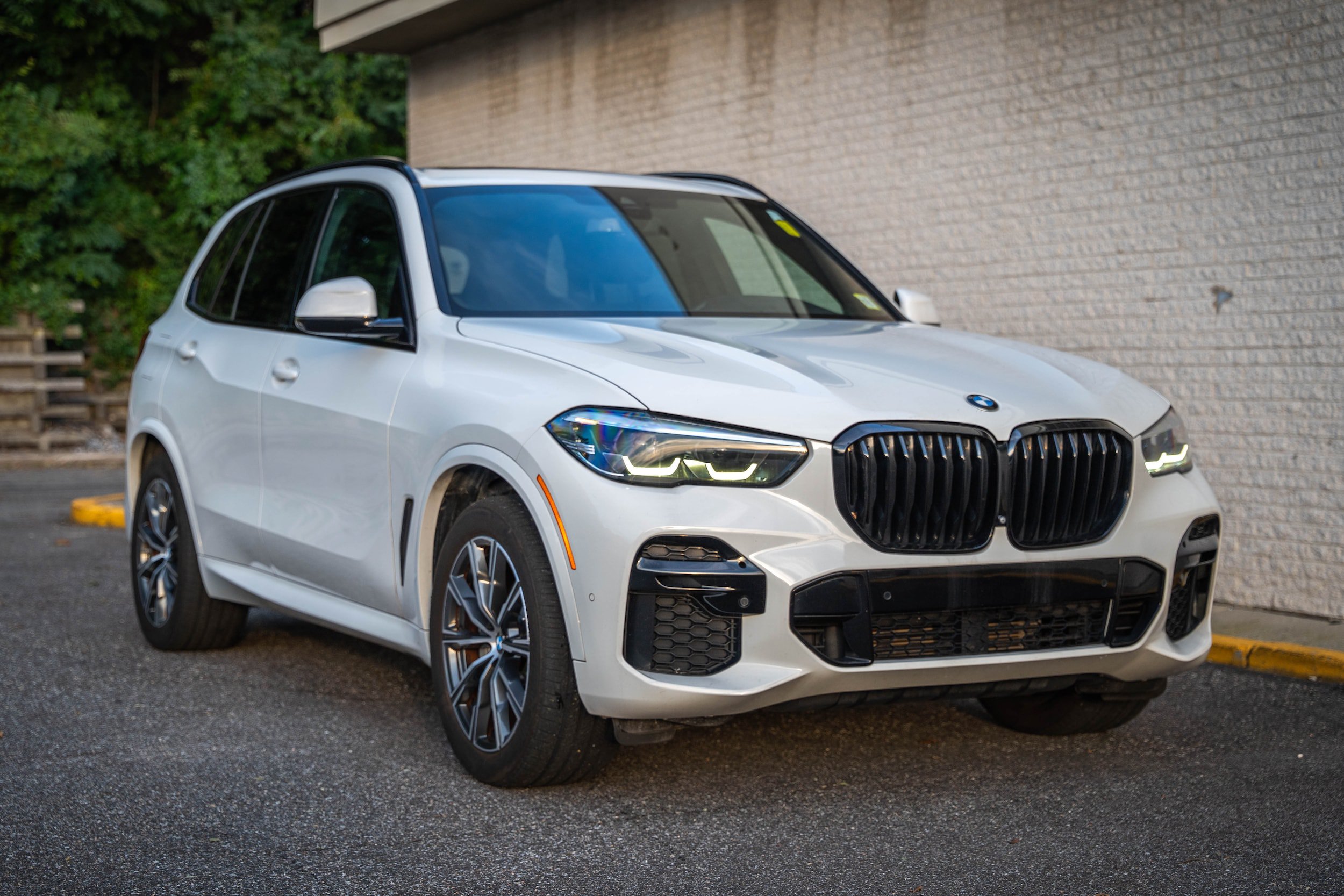 Used 2022 BMW X5 sDrive40i w/ M Sport Package RWD image 9