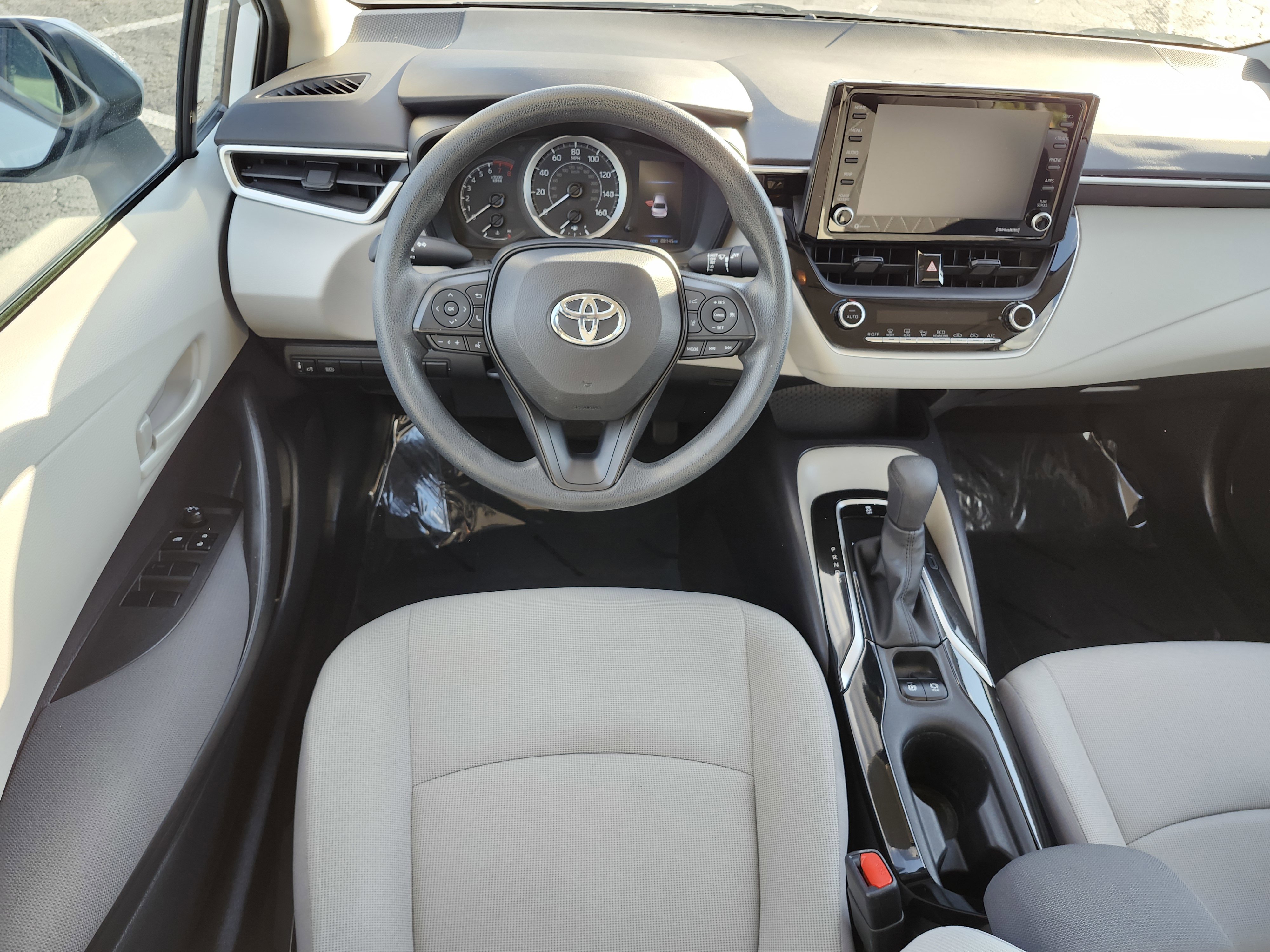 Used 2022 Toyota Corolla LE FWD image 22