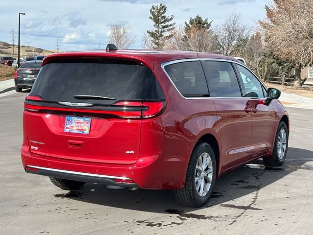 New 2026 Chrysler Pacifica Select image 6