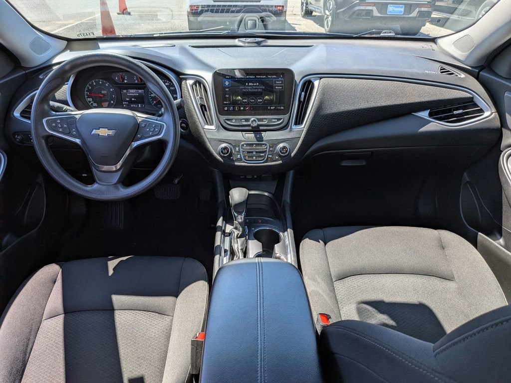 Used 2025 Chevrolet Malibu LT FWD image 25