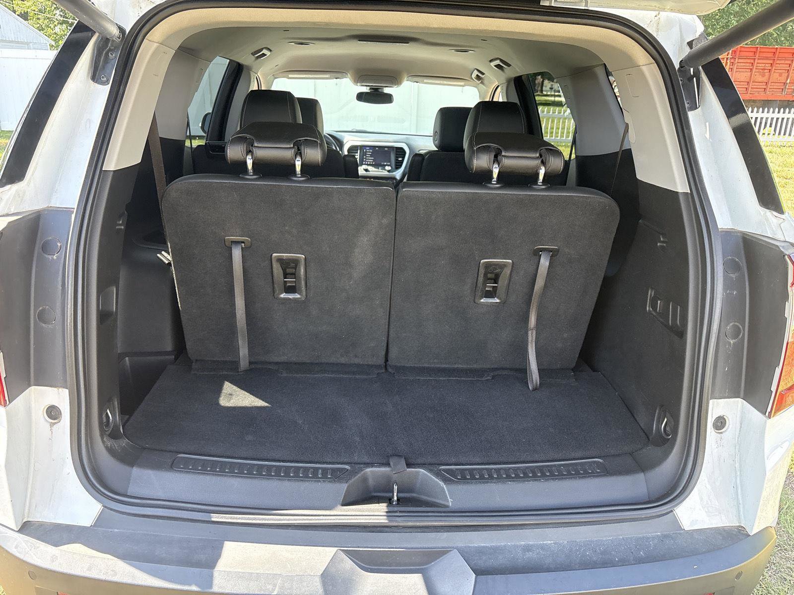 Used 2021 GMC Acadia SLT w/ Preferred Package AWD/4WD image 12