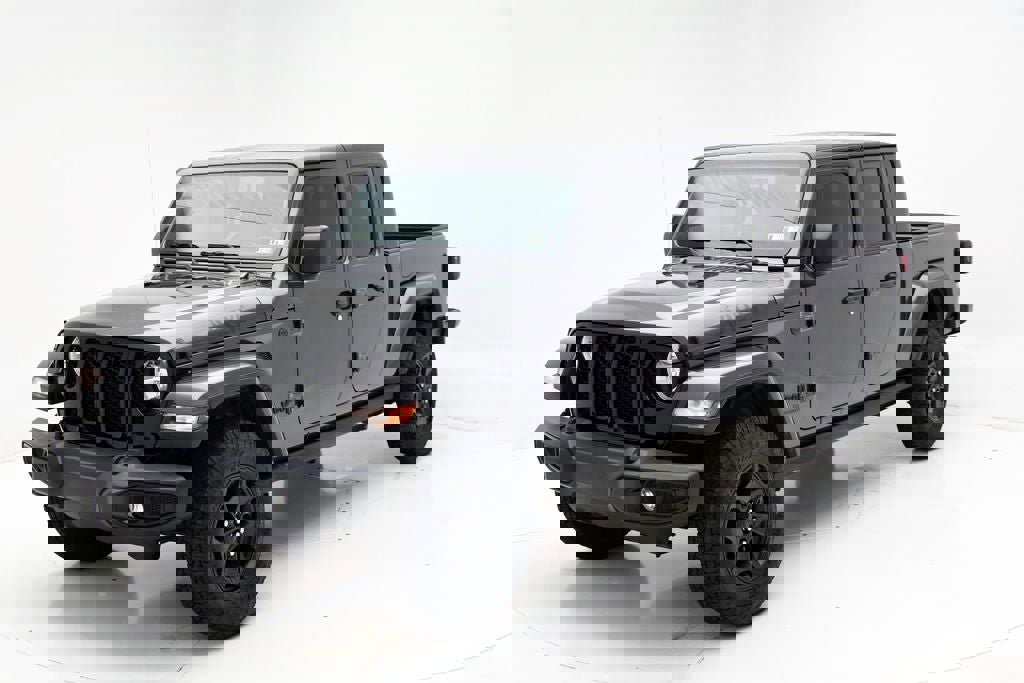 Used 2022 Jeep Gladiator Willys AWD/4WD image 2