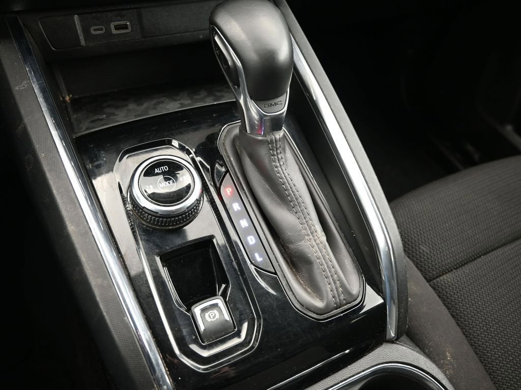 Used 2025 GMC Canyon Elevation image 37