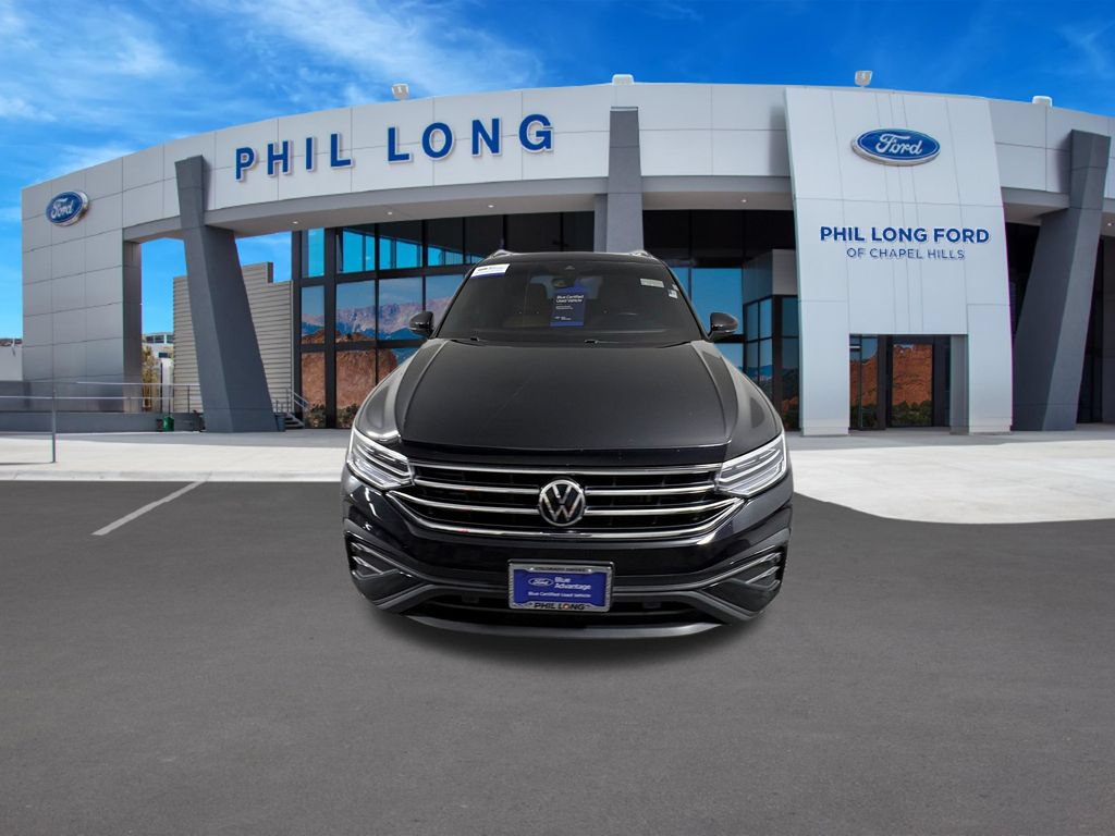 Used 2022 Volkswagen Tiguan SE w/ Panoramic Sunroof Package AWD/4WD image 8