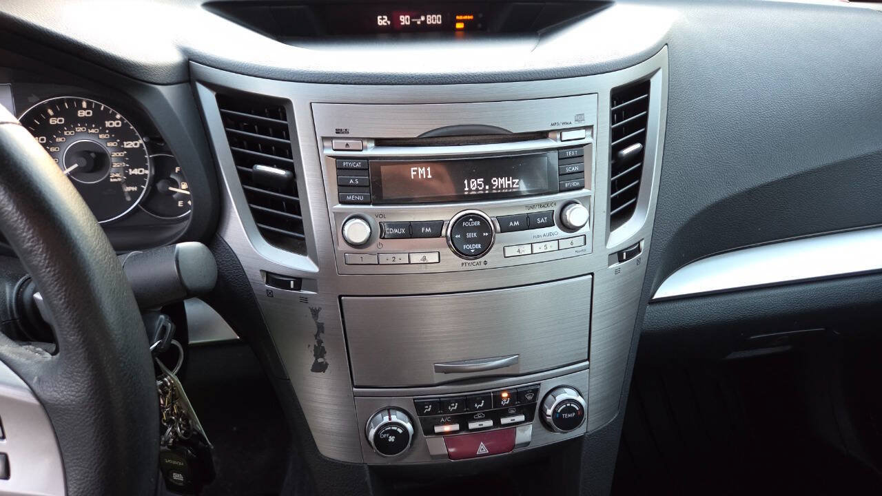 Used 2010 Subaru Legacy 2.5i Premium AWD/4WD image 47