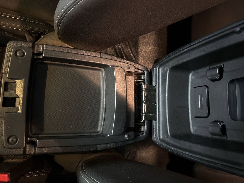 Used 2015 Jeep Wrangler Unlimited Sahara w/ Dual Top Group AWD/4WD image 45