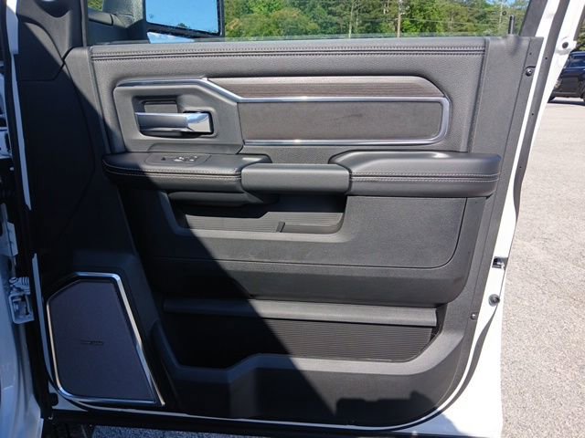 New 2026 RAM 3500 Laramie AWD/4WD image 37