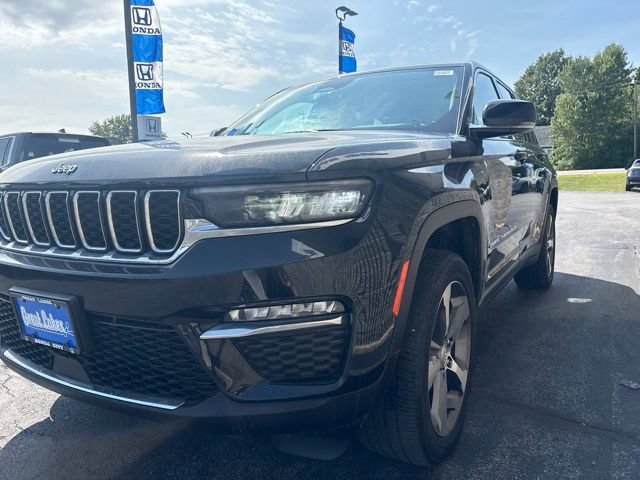 Used 2023 Jeep Grand Cherokee 4WD 4xe image 4