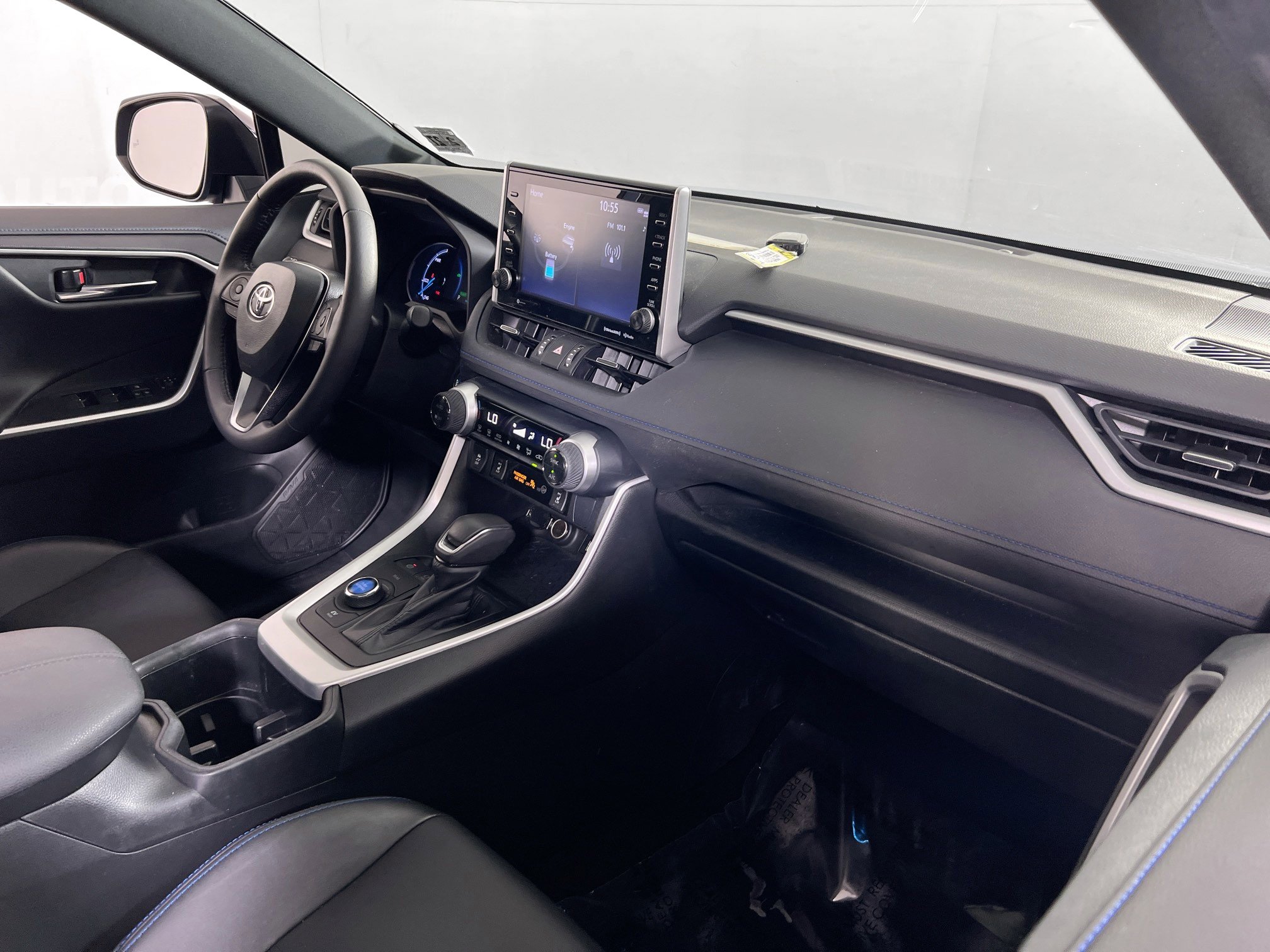 Used 2022 Toyota RAV4 XSE w/ XSE Grade Weather Package AWD/4WD image 28