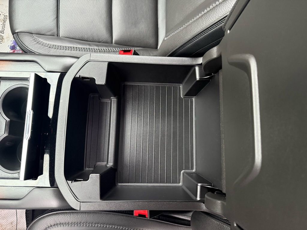 Used 2025 GMC Yukon XL Denali image 42