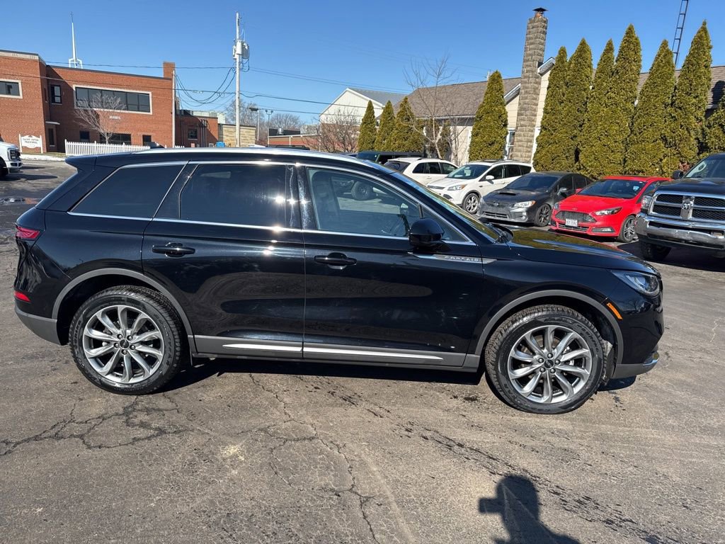 Used 2022 Lincoln Corsair AWD w/ Premium Package image 8