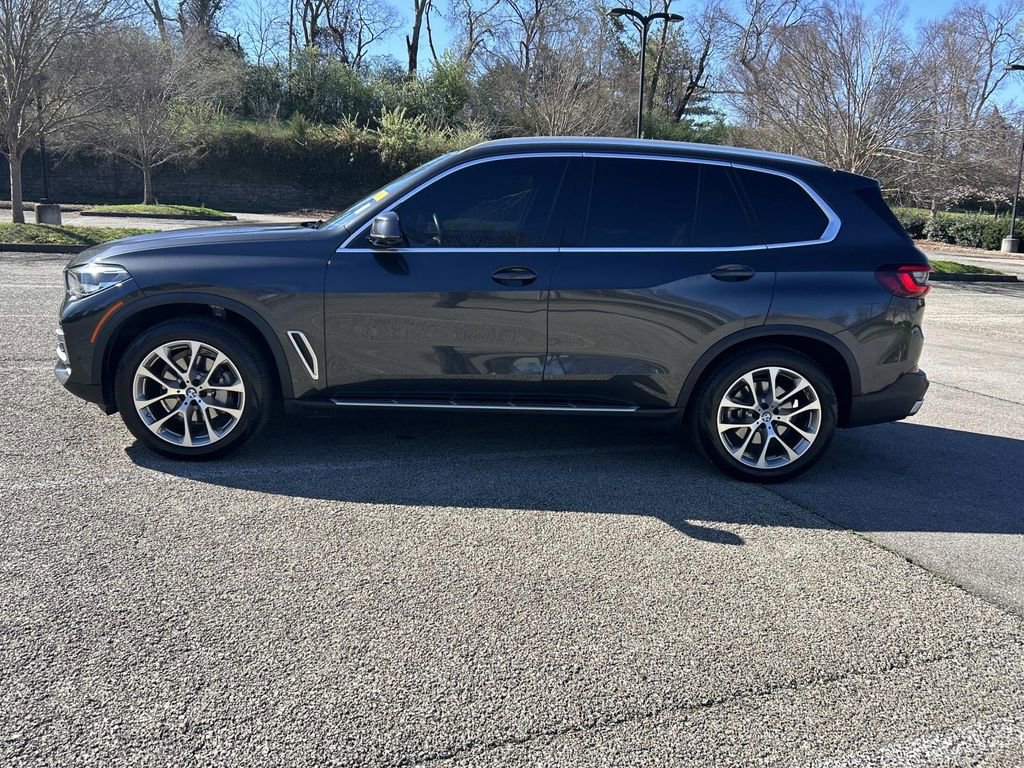 Used 2022 BMW X5 sDrive40i w/ Premium Package image 4