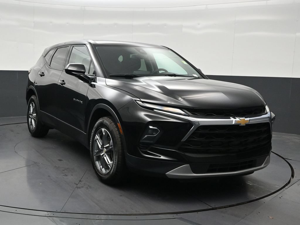 Used 2023 Chevrolet Blazer LT FWD image 8