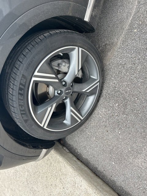 Used 2025 Genesis GV80 2.5T Prestige image 5