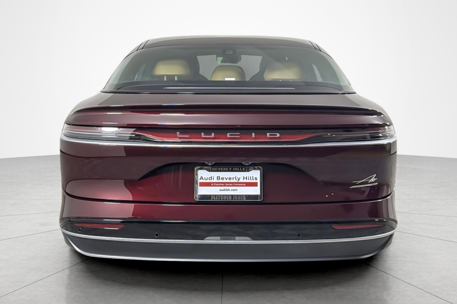Used 2025 Lucid Air Grand Touring image 4