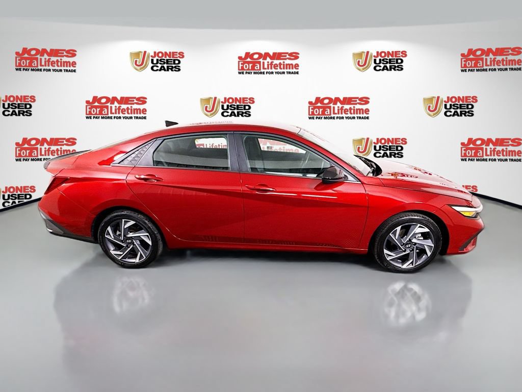 Certified 2025 Hyundai Elantra Sport FWD image 16