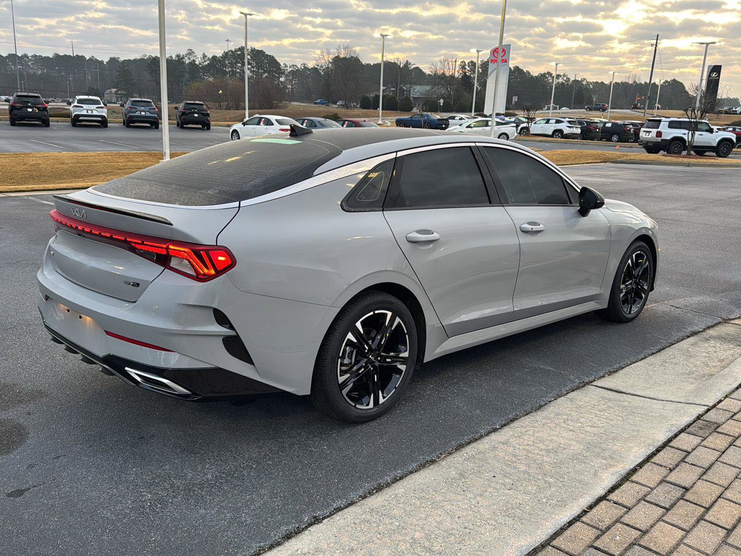 Used 2022 Kia K5 GT-Line w/ GT-Line FWD Premium Package image 5