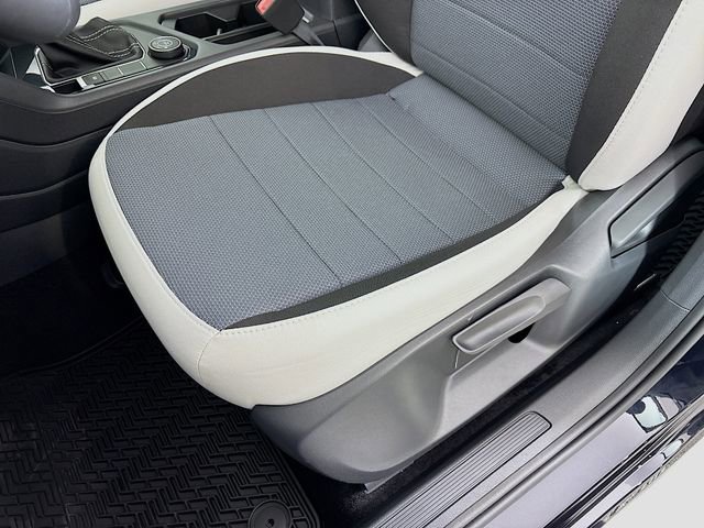 New 2026 Volkswagen Taos S image 19