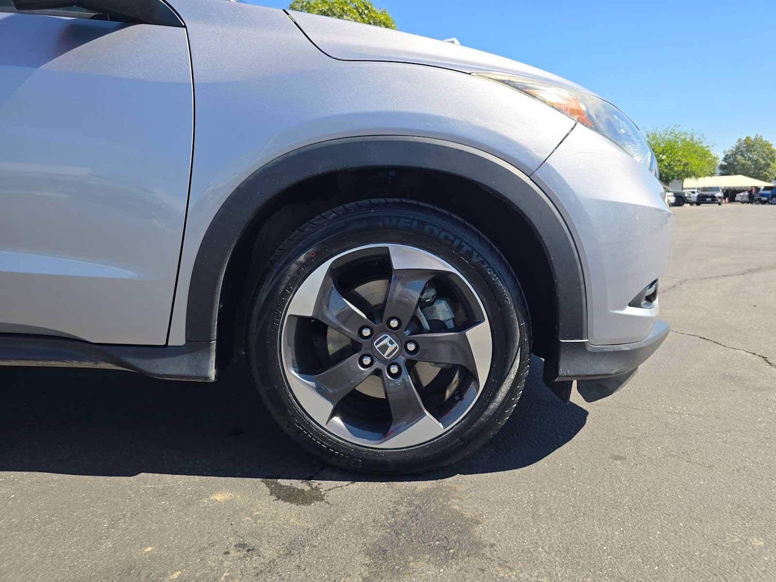 Used 2018 Honda HR-V EX image 9