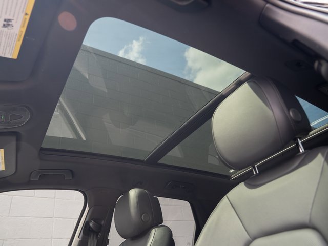 Certified 2024 Porsche Cayenne image 30