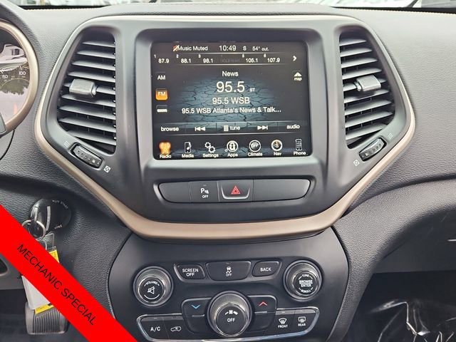 Used 2017 Jeep Cherokee Latitude w/ Safety/Convenience Group image 13